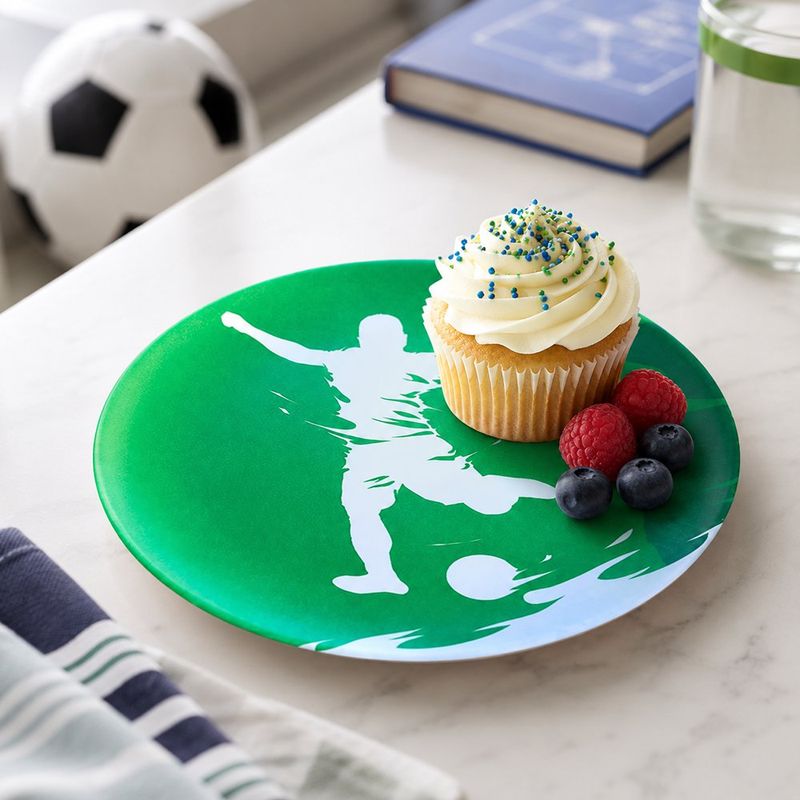 Plato para Postre de Melamina 20 Cm Diseño Mundial Silueta de Jugador de Fútbol