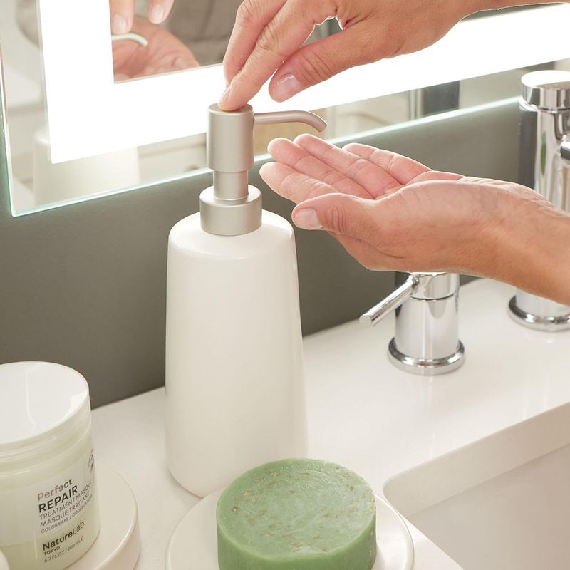 Dispensador de Jabón Alto Eco Vanity de Cerámica Color Blanco Mate