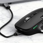 Mouse Bluetooth Recargable Ergonómico con Scroll Horizontal en Color Negro