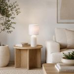 Lámpara de Mesa con Base Tipo Concreto Blanco y Pantalla de Tela