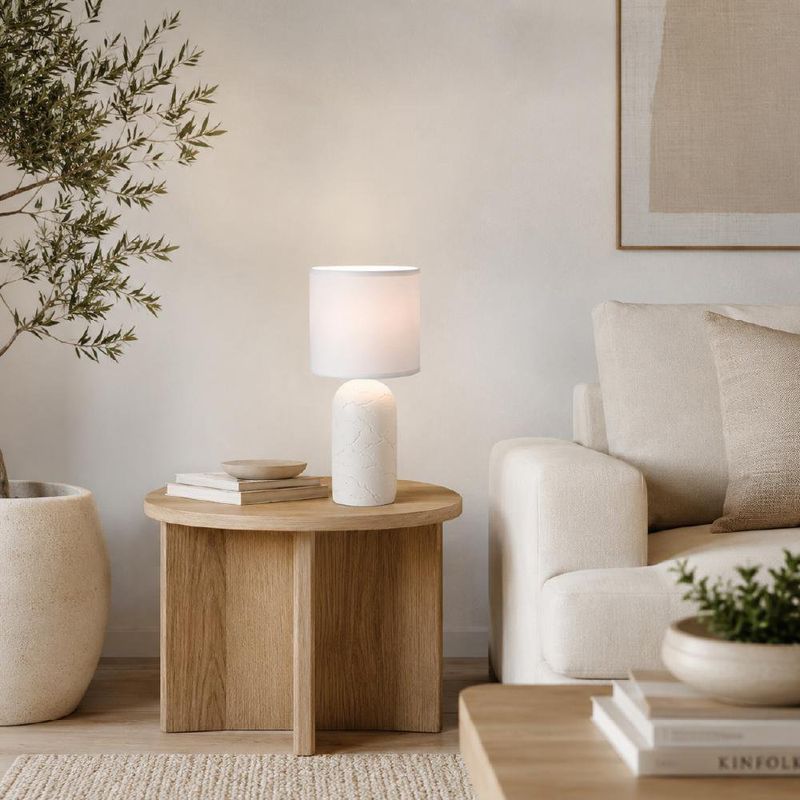 Lámpara de Mesa con Base Tipo Concreto Blanco y Pantalla de Tela
