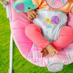 Silla Vibradora con Juguetes Paraíso Color Rosado