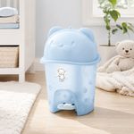 Basurero Infantil con Pedal Diseño Osito de 6.5 Litros Color Celeste Translúcido