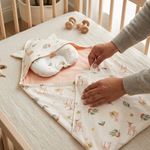 Set de Frazada con Capucha y Almohada Ergonómica para Bebé con Diseño de Venado Color Rosado
