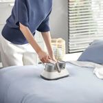Aspiradora Portátil Removedora de Ácaros con Luz UV-C y Sistema de Filtrado Color Blanco