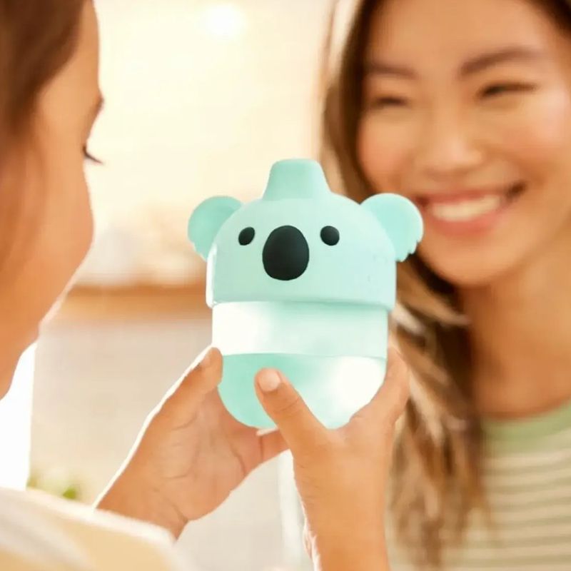Vaso para Bebé de Silicona Suave Diseño Koala Anti Derrames con Asas 8 oz Color Verde Menta