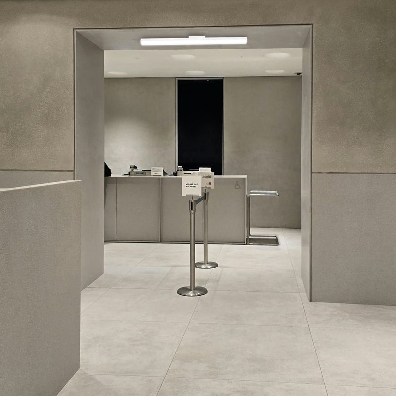 Foco LED Lineal de 25 W Luz Neutra con Base E27
