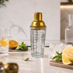 Coctelera de Vidrio de 13.5 Oz con Tapadera Metálica en Color Dorado