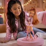 Muñeca Bratz Pop Starz Yasmin con Accesorios Musicales