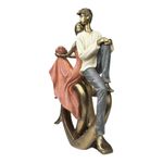 Figura Decorativa de Pareja Sobre Corazón en Poliresina y Piedra 25 Cm Tono Bronce y Durazno