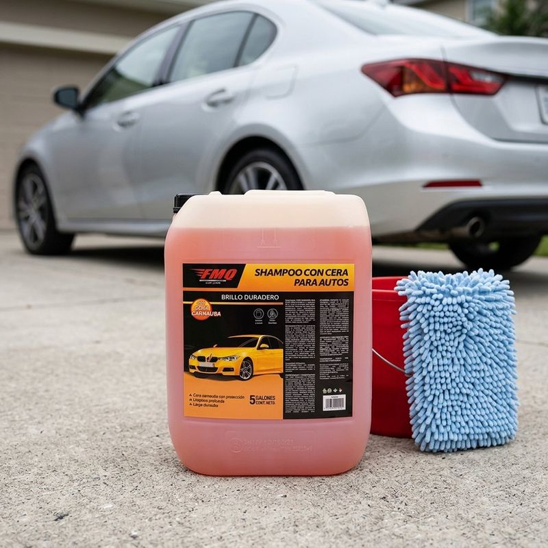 Shampoo Automotriz con Cera Carnauba de 5 Gal para Lavado de Carros