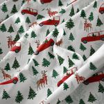 Set de Cortina de Baño con Diseños de Carritos Navideños con Liner y 12 Ganchos