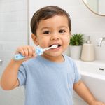 Cepillo de Dientes para Niños de 1 a 4 Años con Cerdas Suaves de Nylon sin BPA - Presentación Surtida
