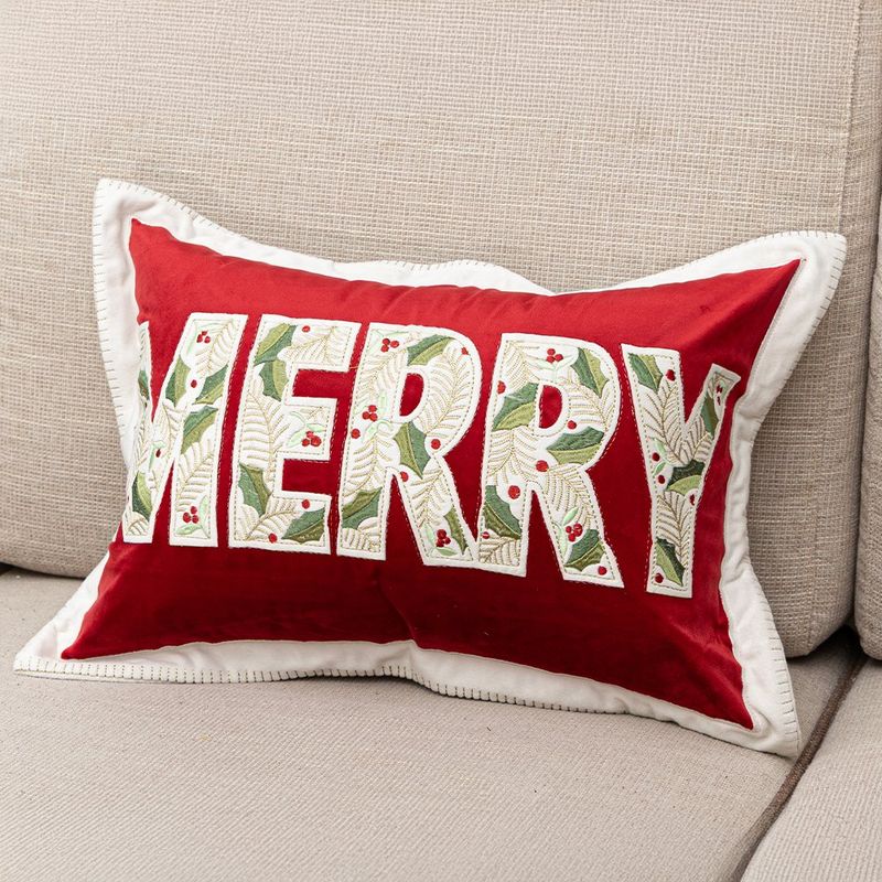 Cojín Navideño Decorativo con Relleno Diseño Merry 35 x 50 cm Color Rojo