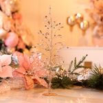 Árbol Decorativo Navideño de Ramas Color Beige 30 x 30 x 56 cm