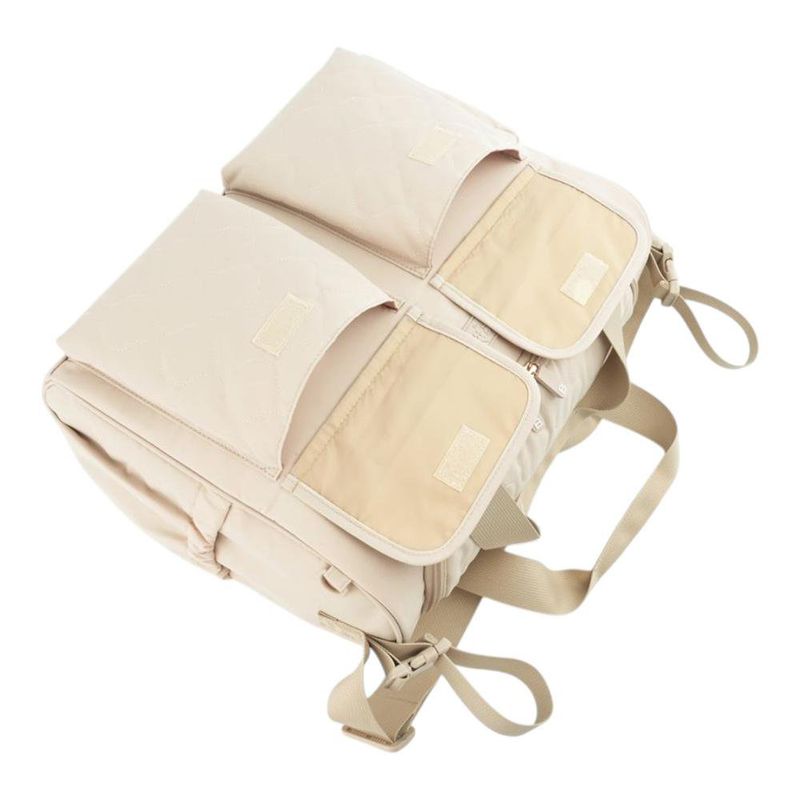 Pañalera Tipo Bolso con Múltiples Compartimentos Color Beige