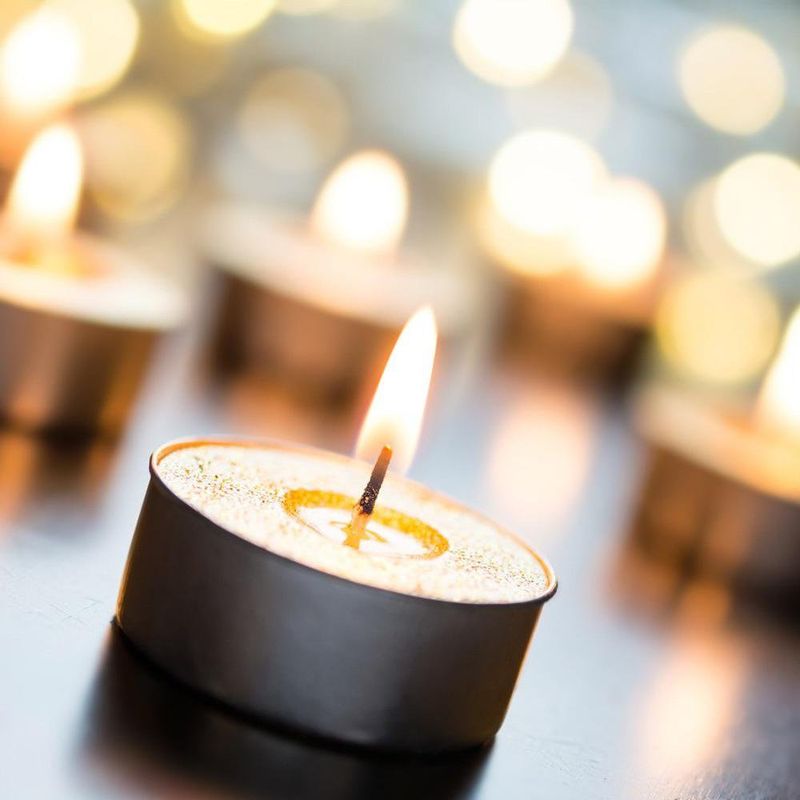 Set de 18 Velas Tealight Aromáticas Silent Night