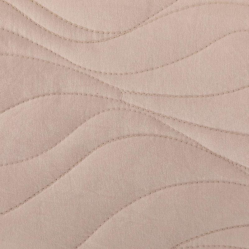 Set de Cubrecama Diseño Ondas Tamaño Queen Color Beige