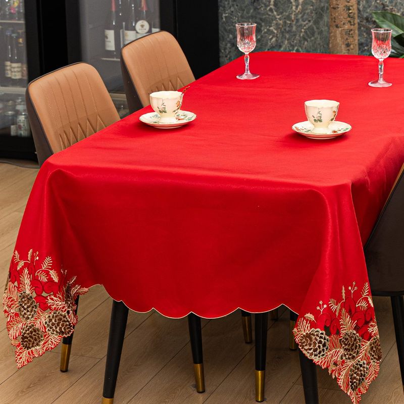 Mantel Navideño con Diseño de Piñas de 152 x 213 cm Rojo