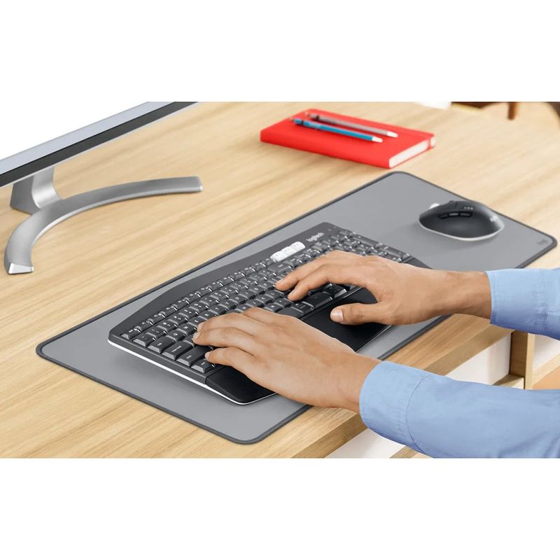Combinacion De Teclado Y Mouse Inalambri - Logitech