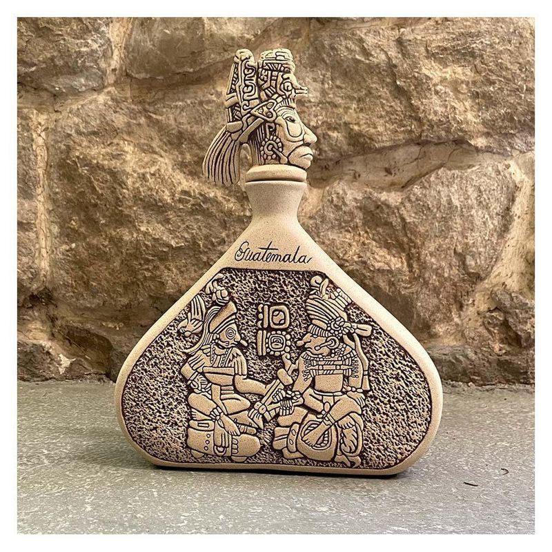 Franconia Vino Diseño Cocom Hunac - Cerámicas Mundo Maya