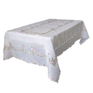 Mantel Blanco con Flores