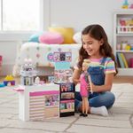 Barbie Cafetería con Muñeca y Accesorios Realistas de 20 Piezas
