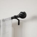 Galería Helix Negro Mate 106-305 Cm - Umbra