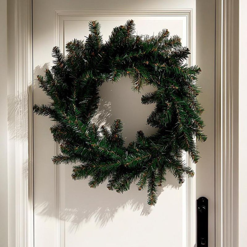 Corona Navideña Verde Clásica 25 cm