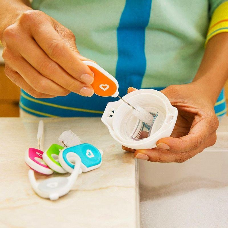 Set Cepillos Para Limpiar Accesorios - Munchkin