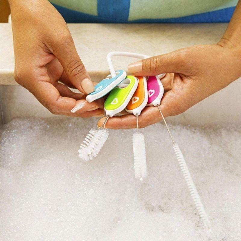 Set Cepillos Para Limpiar Accesorios - Munchkin