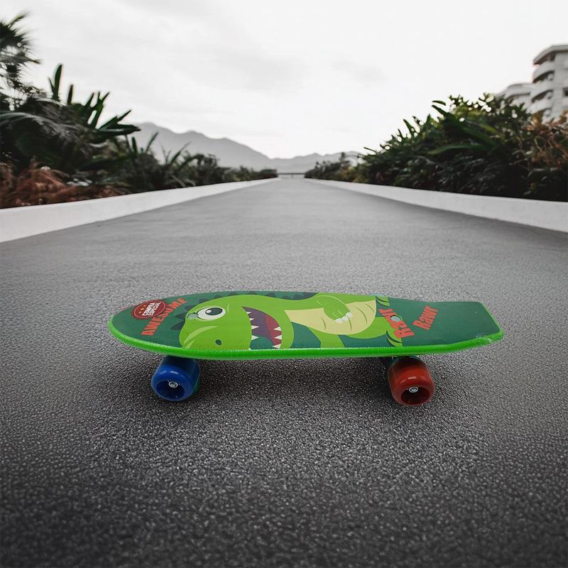 Patineta Infantil con Diseño de Dinosaurio