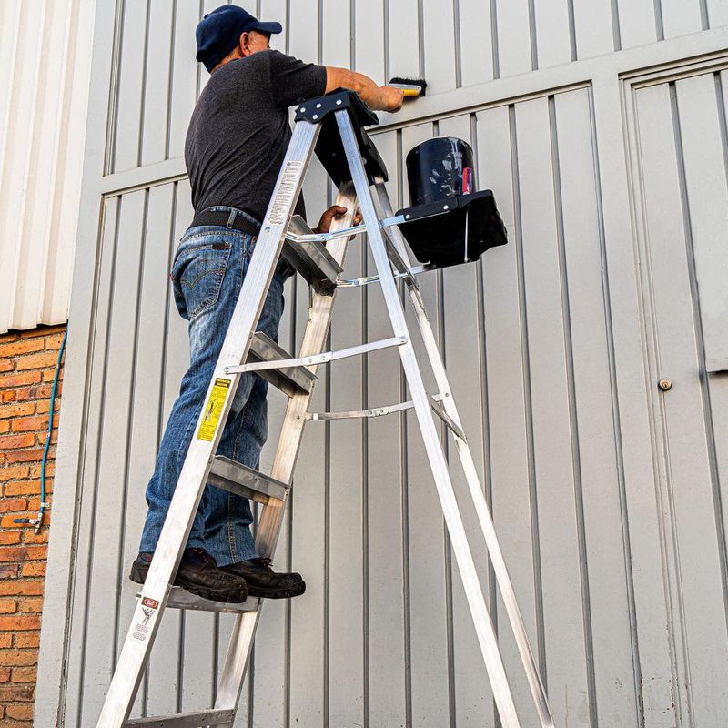 Escalera de Tijera de Aluminio 5 Peldaños Capacidad 150 KG