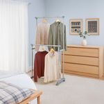 Colgador Doble con Ruedas Ajustable