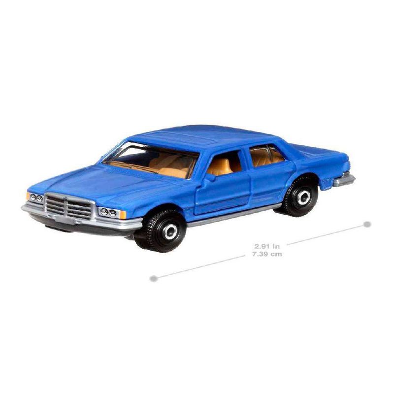 Vehículo a Escala 1:64 con Partes Móviles