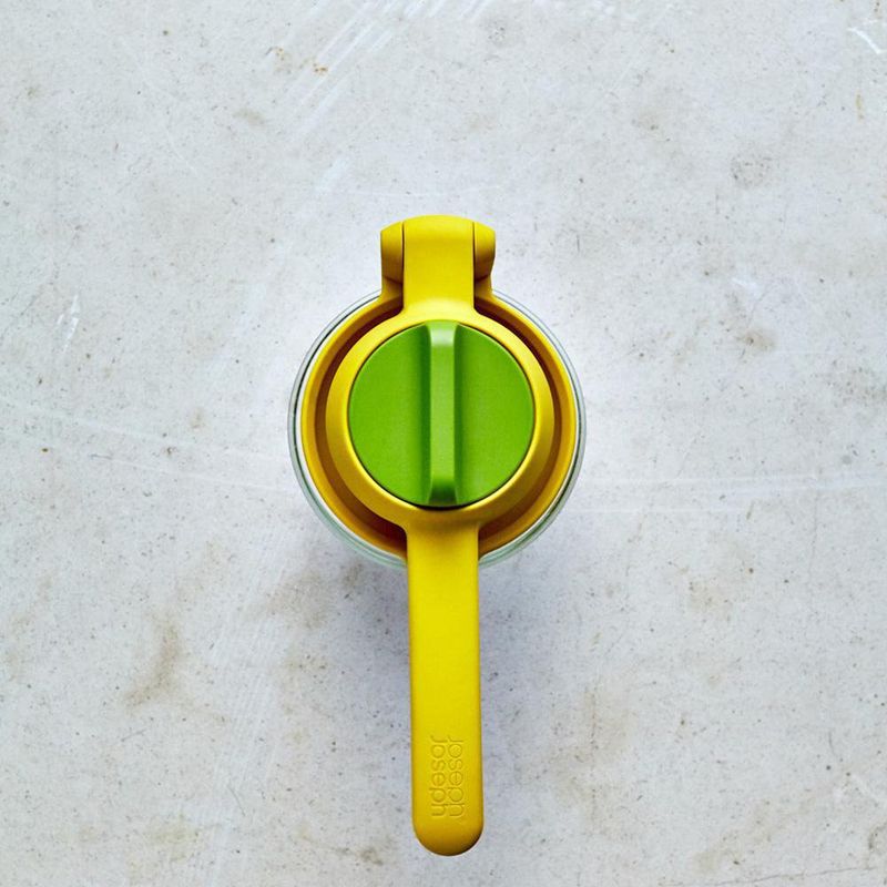 Exprimidor De Limón Con Doble Acción - Joseph Joseph