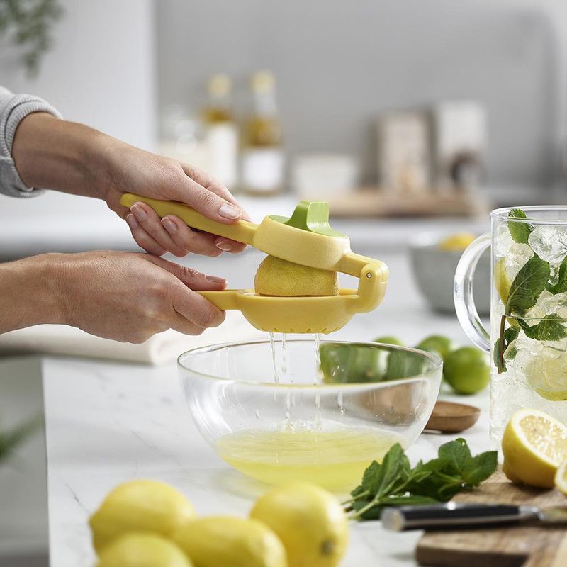 Exprimidor De Limón Con Doble Acción - Joseph Joseph