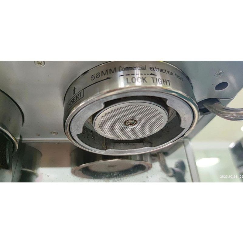 Máquina para Expresso con Espumador de Leche - Rosthal