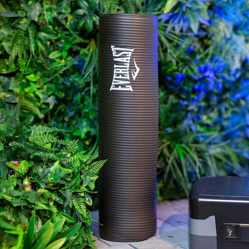 Mat de Yoga Antideslizante Color Negro de 10 mm